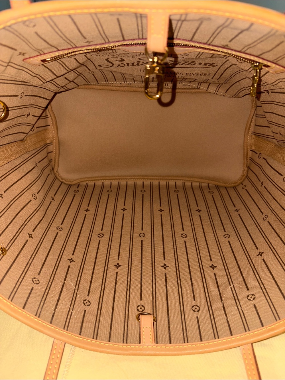 LOUIS VUITTON Monogram MM (Medium Model) Neverfull Canvas Tote - Picture 12 of 13